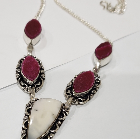 Handmade Mother Of Pearl Druzy Gemstone 925 Necklace - Picture 5 of 11